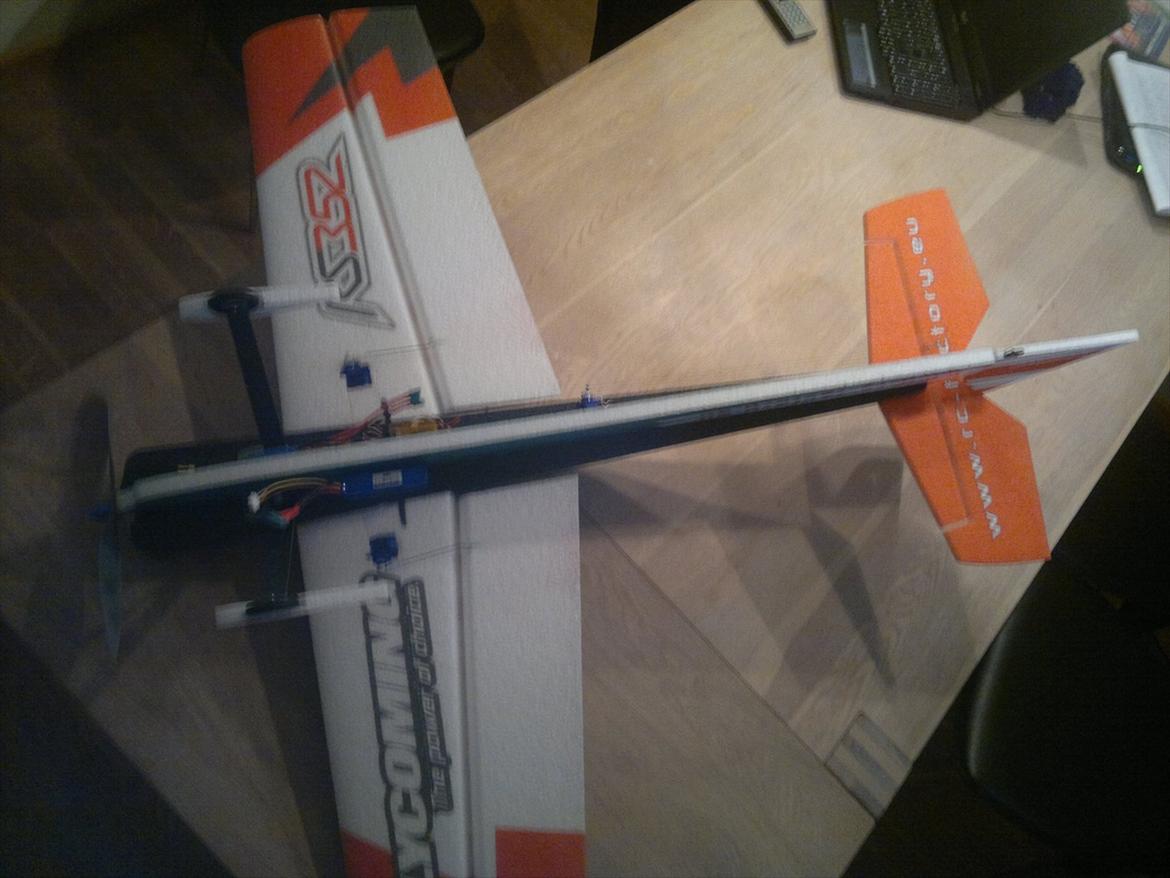 Fly RS 352  EPP MODEL FOR EXTREME AND 3D AEROBATICS billede 5