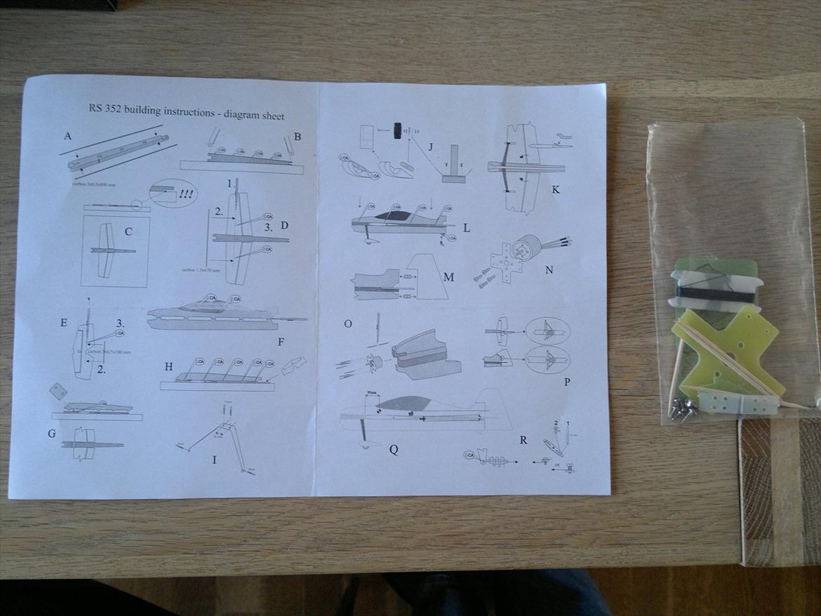 Fly RS 352  EPP MODEL FOR EXTREME AND 3D AEROBATICS - Gode foto's samt alt dele der skulle bruges billede 14