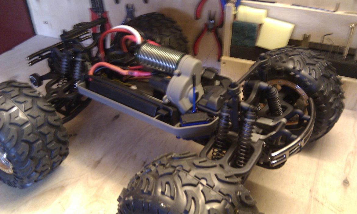 Truck E-Maxx 3908 billede 12