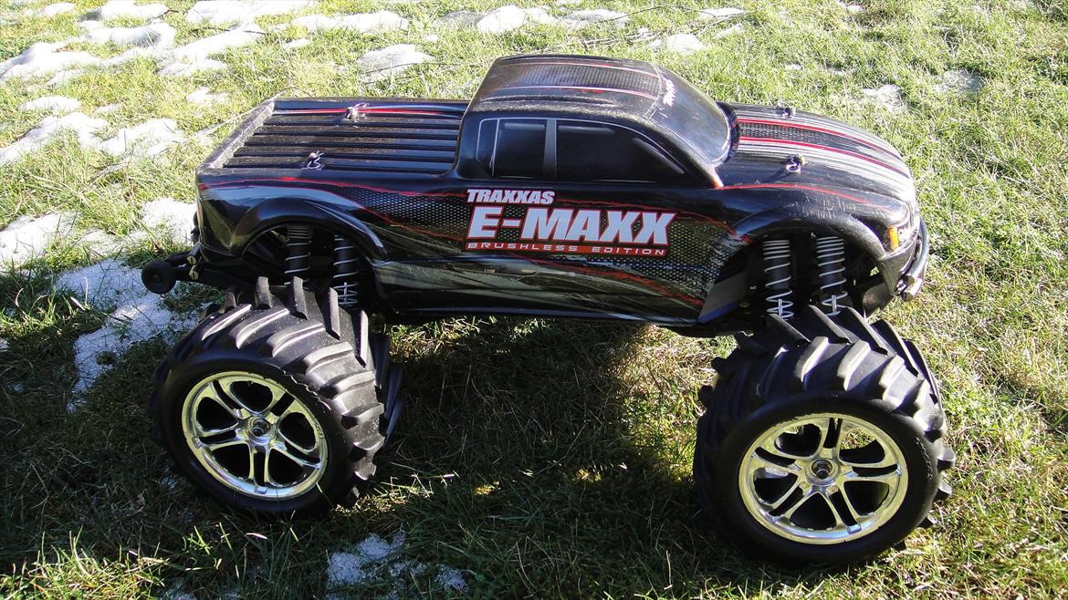 Off-Roader Traxxas E-Maxx Brushless billede 18