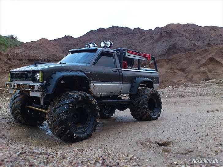 Off-Roader SCX10 Toyota Hilux "Mr Turtle" - Som karossen så ud da jeg fik den, plus de ekstra hjul jeg har i reserve. billede 20