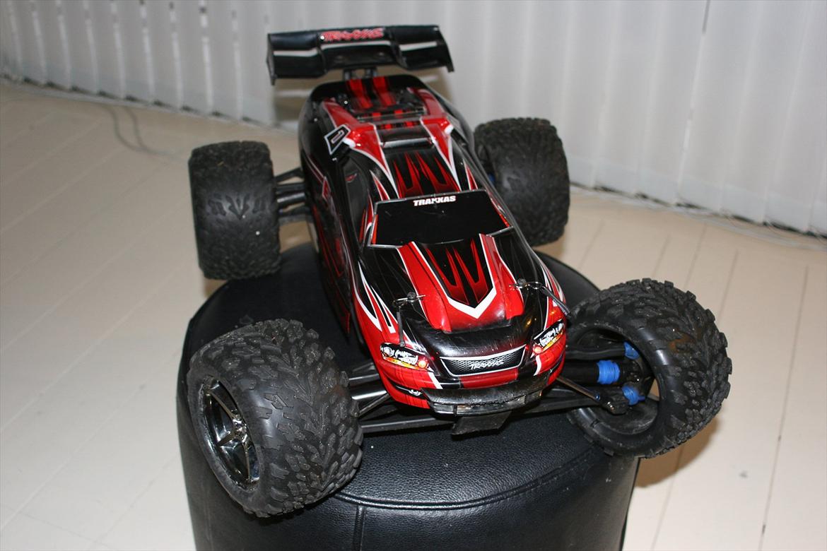 Bil E-Revo billede 5