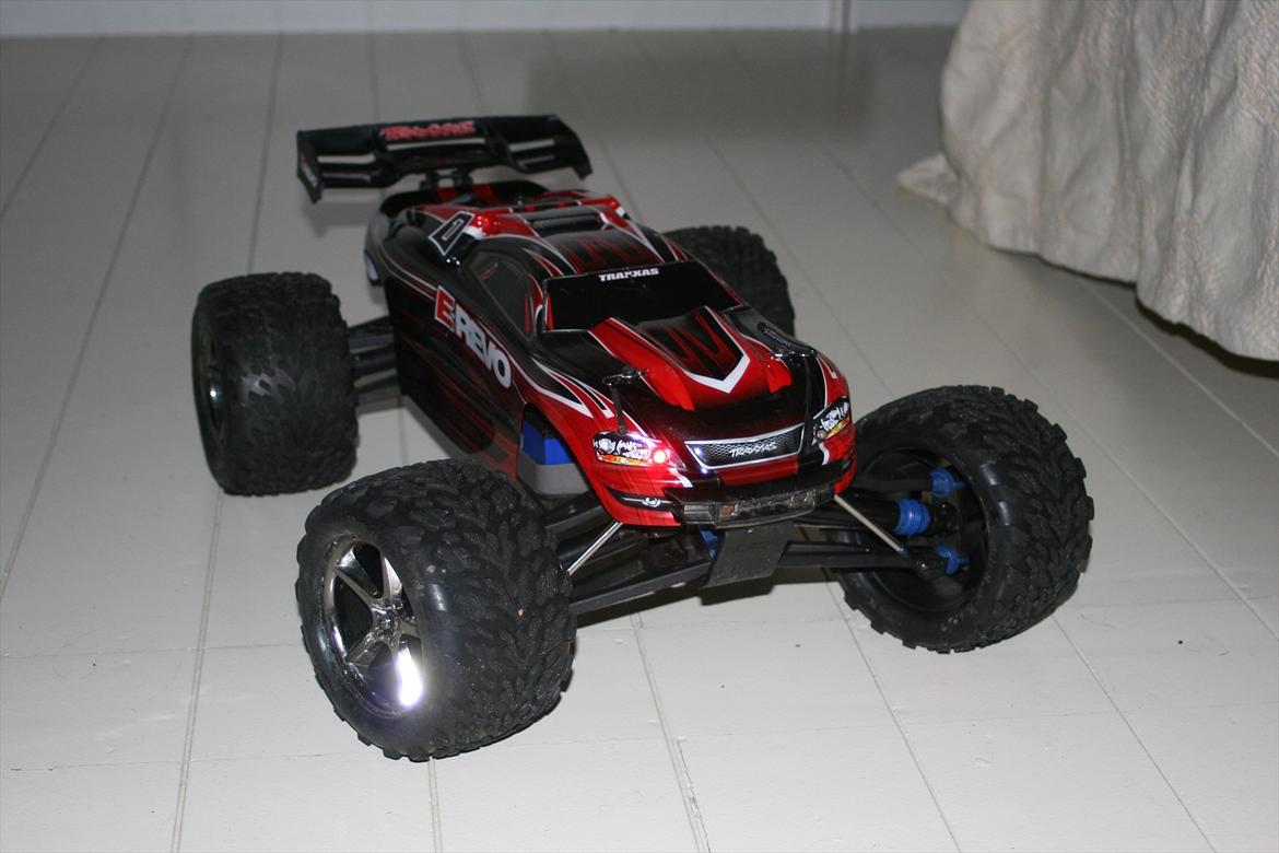 Bil E-Revo billede 7