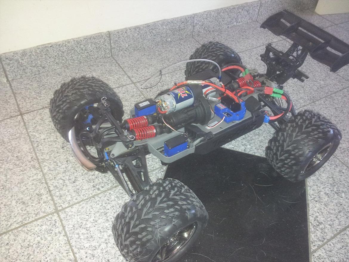 Bil Traxxas E-Revo billede 3