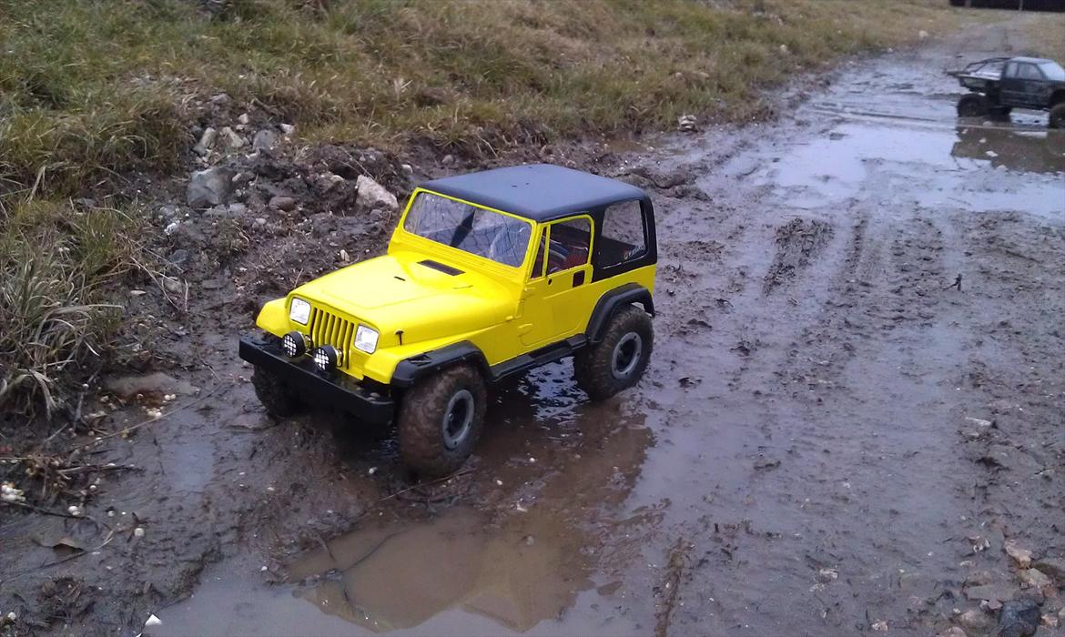 Bil Tamiya Jeep Wrangler YJ - Første test kørsel.  billede 7