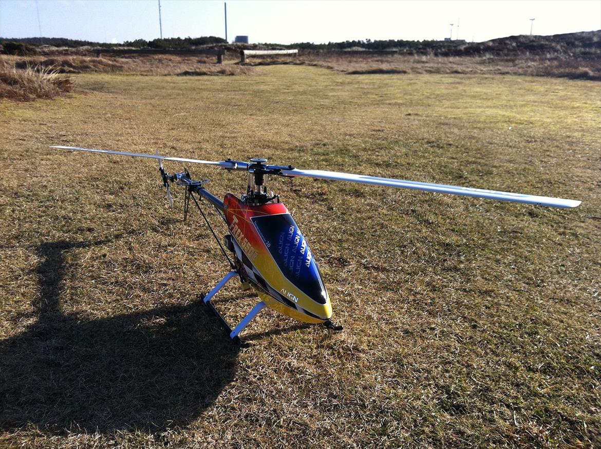 Helikopter T rex 550e DFC billede 1