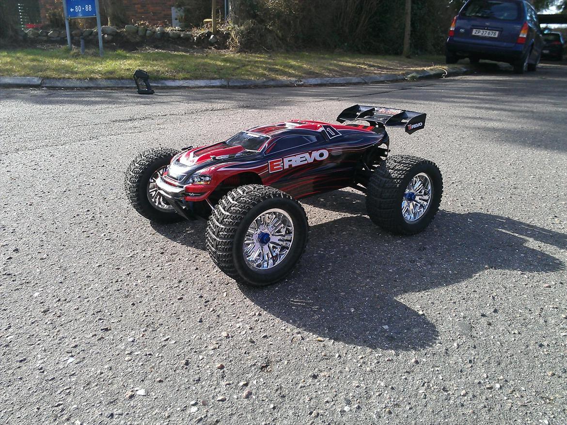 Bil E-Revo billede 16
