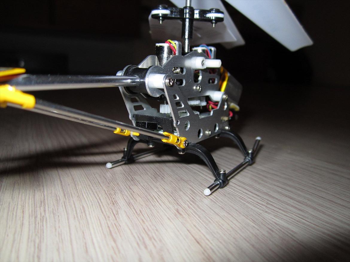 Helikopter Syma S107 billede 9