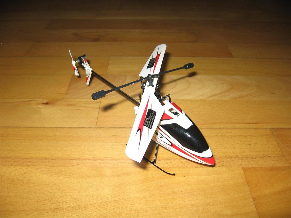 Helikopter V911 billede 2