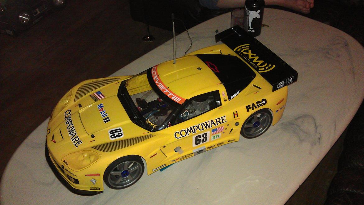 Bil Kyosho Inferno GT2 Corvette C6-R billede 3