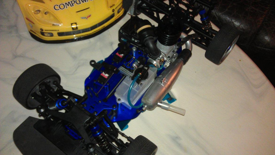 Bil Kyosho Inferno GT2 Corvette C6-R billede 5