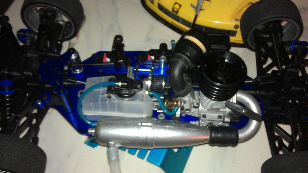 Bil Kyosho Inferno GT2 Corvette C6-R billede 6