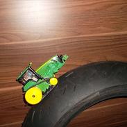 Maskiner john deer 8430t fra siku