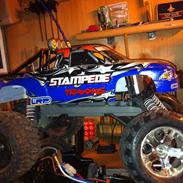 Bil Traxxas Stampede