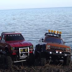 Off-Roader Tamiya High-Lift - Toyota Hilux 