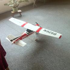 Fly FMS Cessna 182 SkyLane