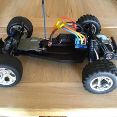 Off-Roader Rustler Brushless
