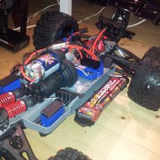 Off-Roader Traxxas E-REVO SOLGT