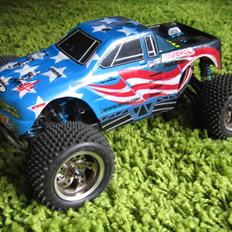 Truck Team Asso RC18T