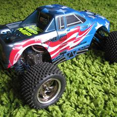 Truck Team Asso RC18T