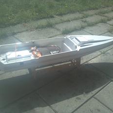 Båd kyosho jet stream 1000