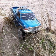 Off-Roader Axial scx-10 Ford F-350