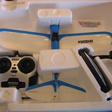 Fly Kyosho Minium fly-baby