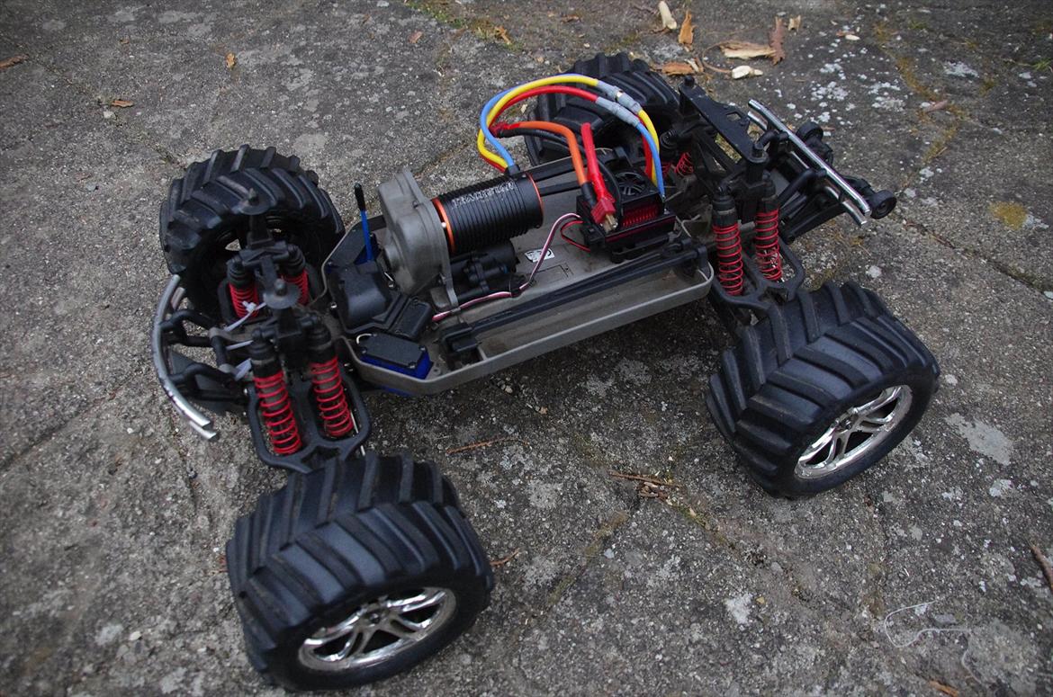 Off-Roader traxxas e-maxx DØD billede 6