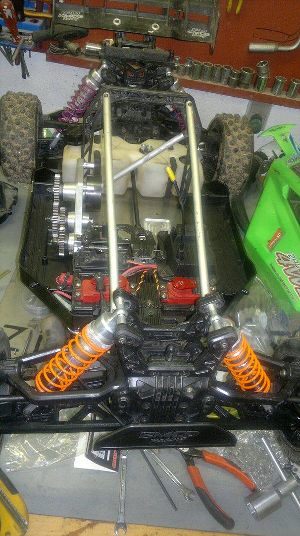 Off-Roader mcd race runner v4 - er igang med at lave bilen istand billede 6