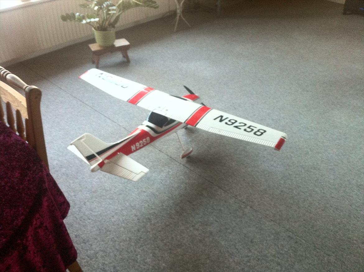 Fly FMS Cessna 182 SkyLane billede 2