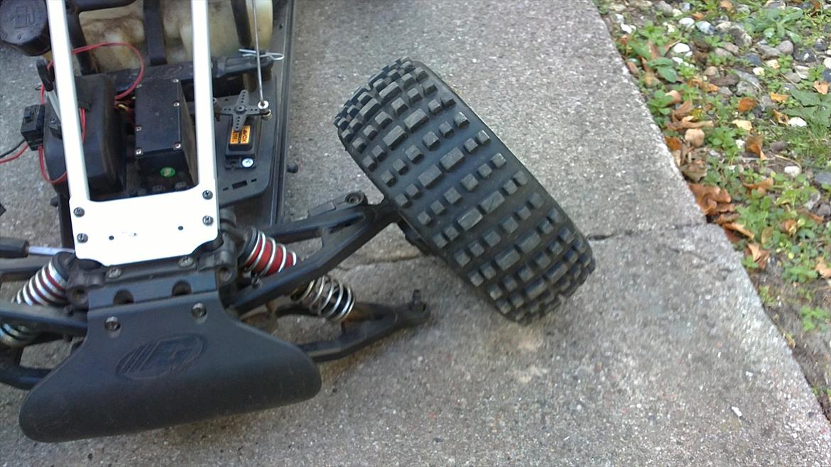 Buggy Fg Baja Buggy 2WD - ophænget var lidt slidt efter de mange styrt og flip :D billede 7