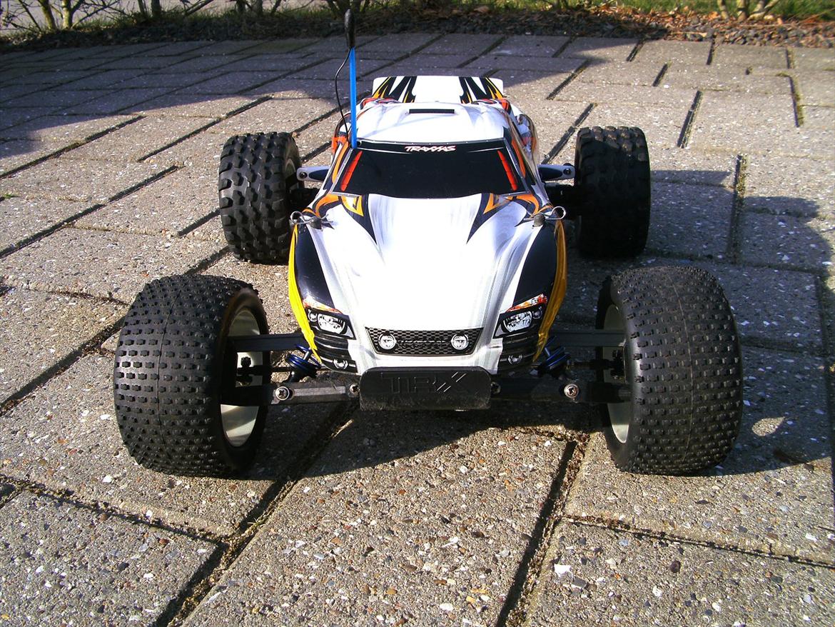 Off-Roader Rustler Brushless billede 1