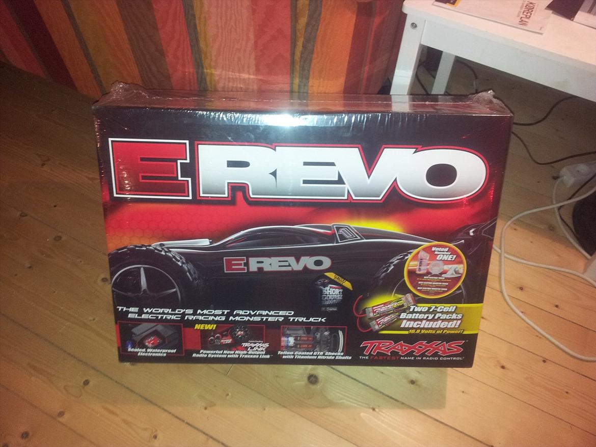 Off-Roader Traxxas E-REVO SOLGT billede 1