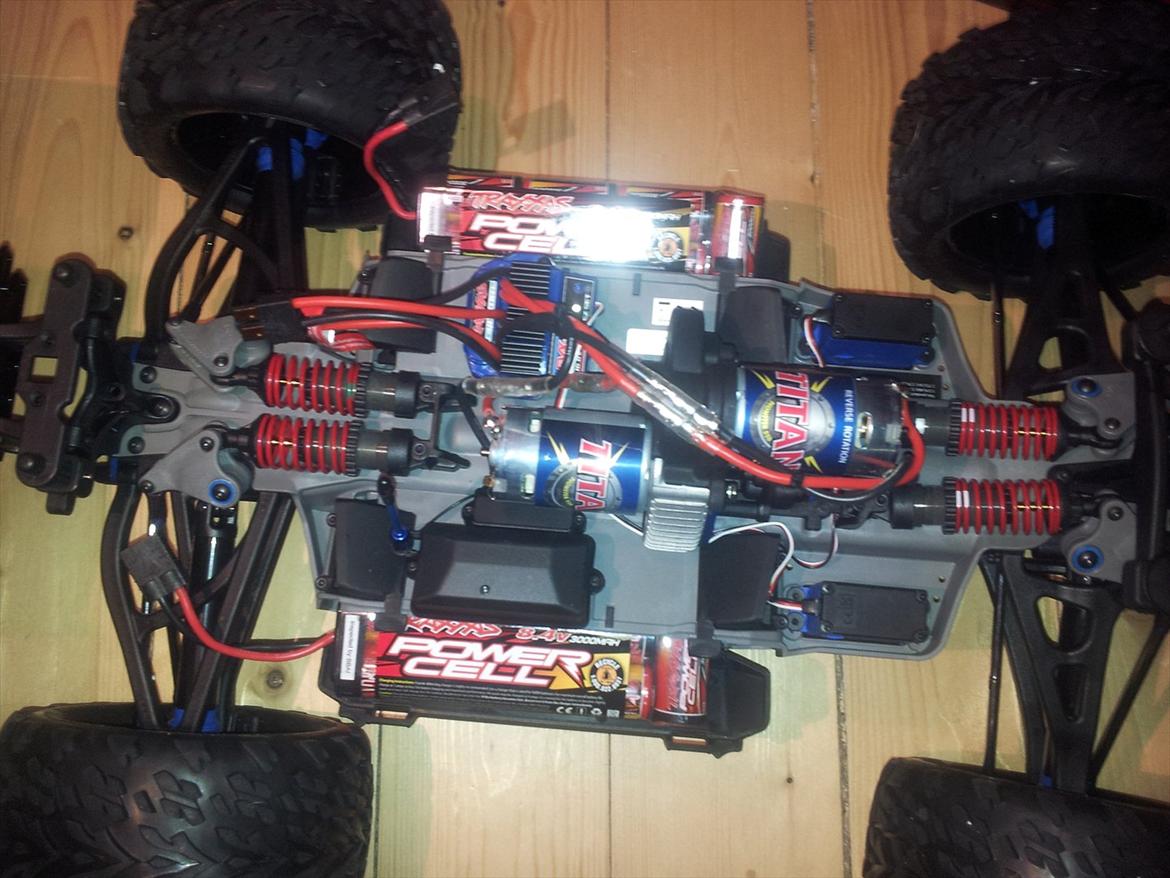 Off-Roader Traxxas E-REVO SOLGT billede 16