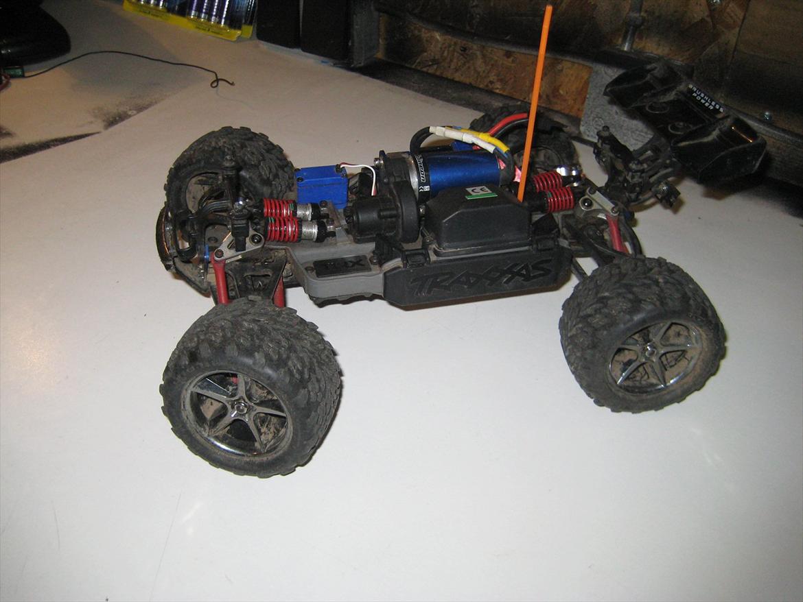 Bil E-Revo 1-16 VXL billede 1