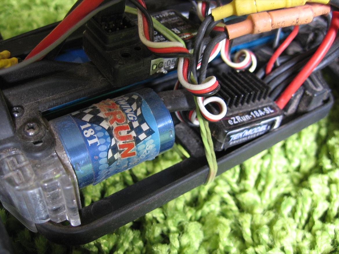 Truck Team Asso RC18T billede 3