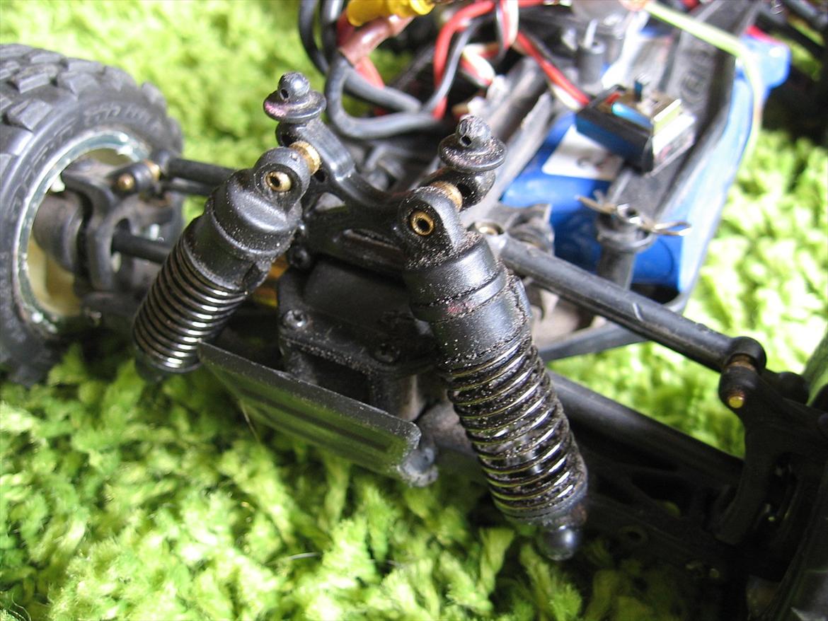 Truck Team Asso RC18T billede 6