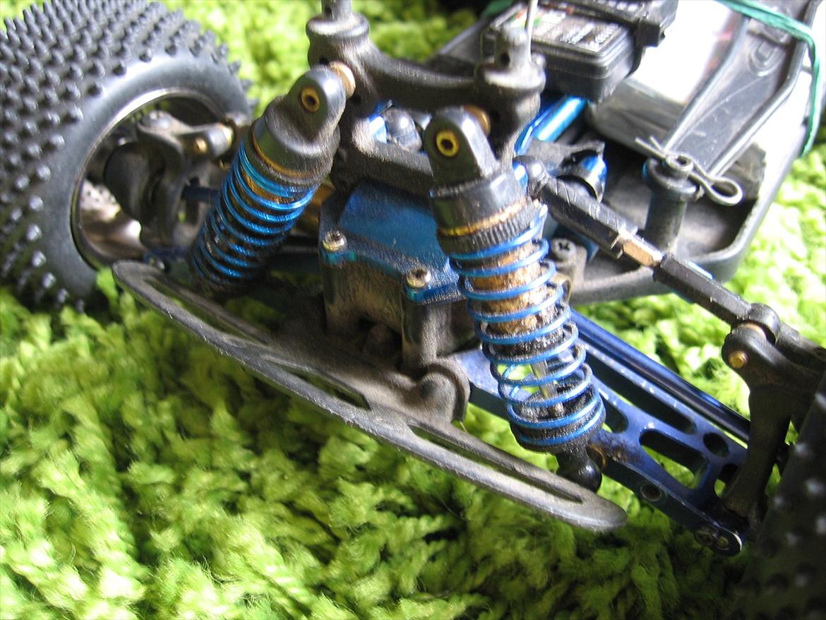 Truck Team Asso RC18T billede 10