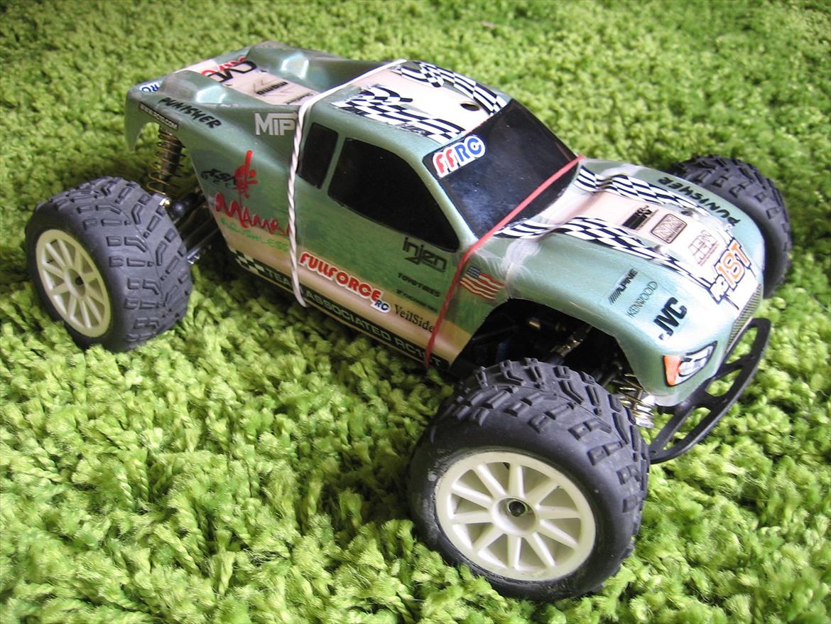 Truck Team Asso RC18T "Speeder" billede 1