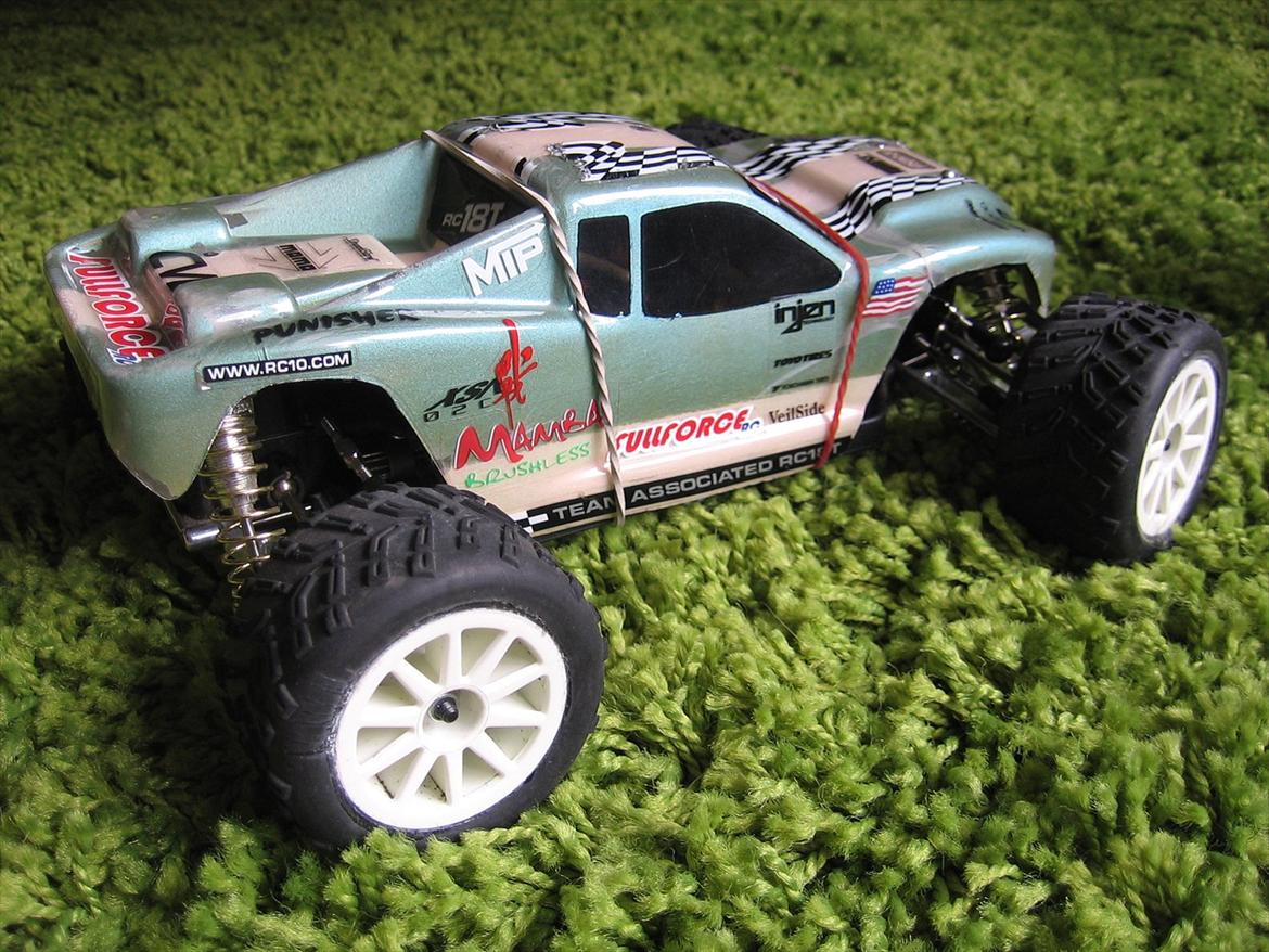 Truck Team Asso RC18T "Speeder" billede 2