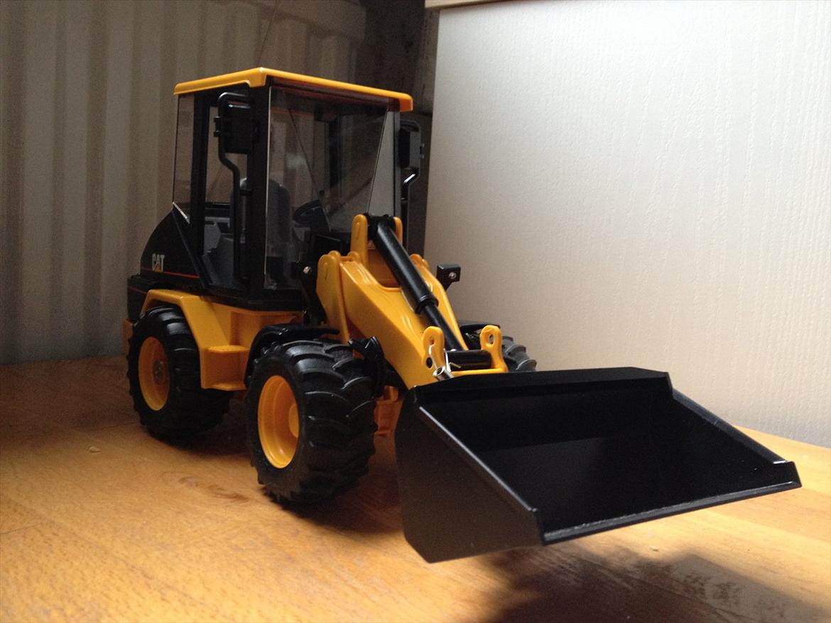 Maskiner Bruder Caterpillar 906 billede 10