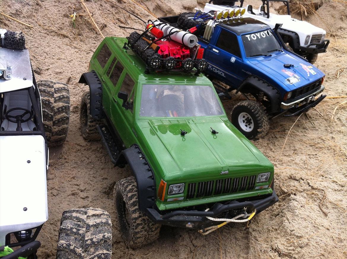 Off-Roader Axial scx-10 Jeep Cherokee billede 4