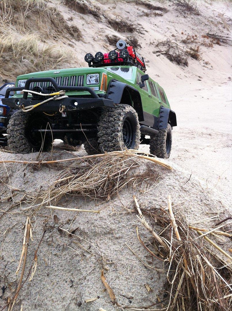 Off-Roader Axial scx-10 Jeep Cherokee billede 9