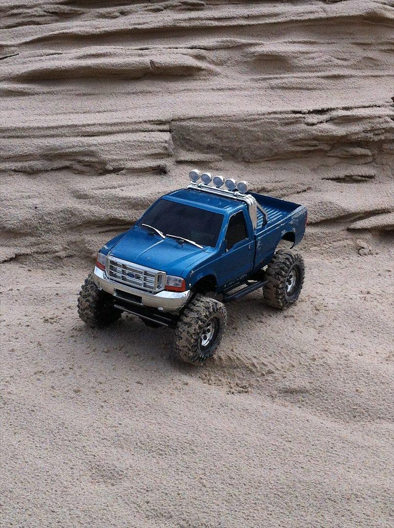 Off-Roader Axial scx-10 Ford F-350 billede 1