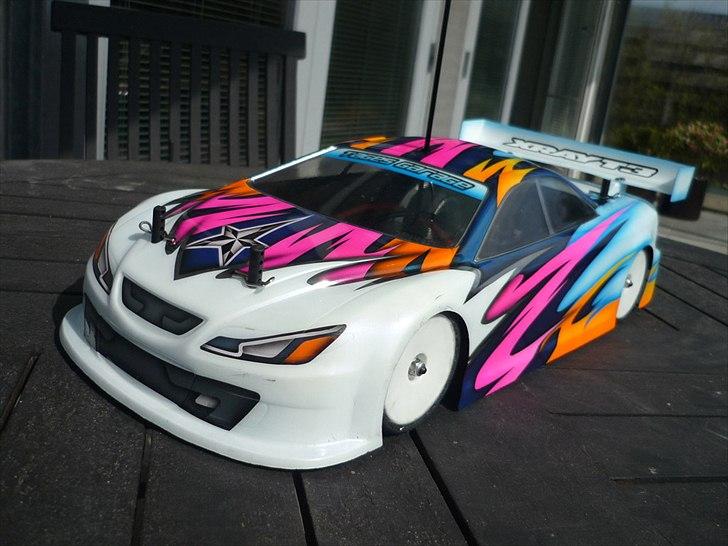 Bil Xray T3 2012 - Karossen har jeg selv malet. Kig forbi Tages-Garage.com hvis du selv ønsker at få malet et billede 1