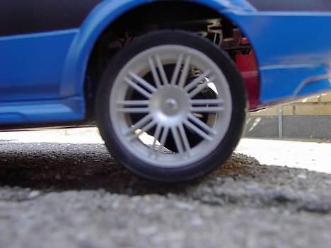 Bil Mitsubishi Lancer EVO 5 - De lidt kedelige fælge... billede 3