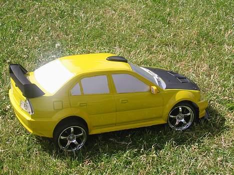 Bil Mitsubishi Lancer Evo QD - Ude i græsset ..  billede 1