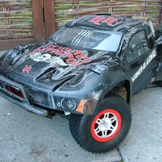 Bil Traxxas Slash 4x4