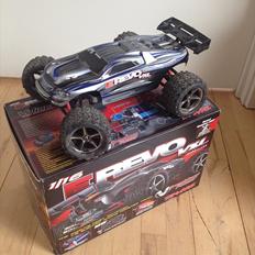 Bil Traxxas E-revo vxl 1/16
