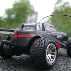 Off-Roader Team Losi Micro Desert Truck.